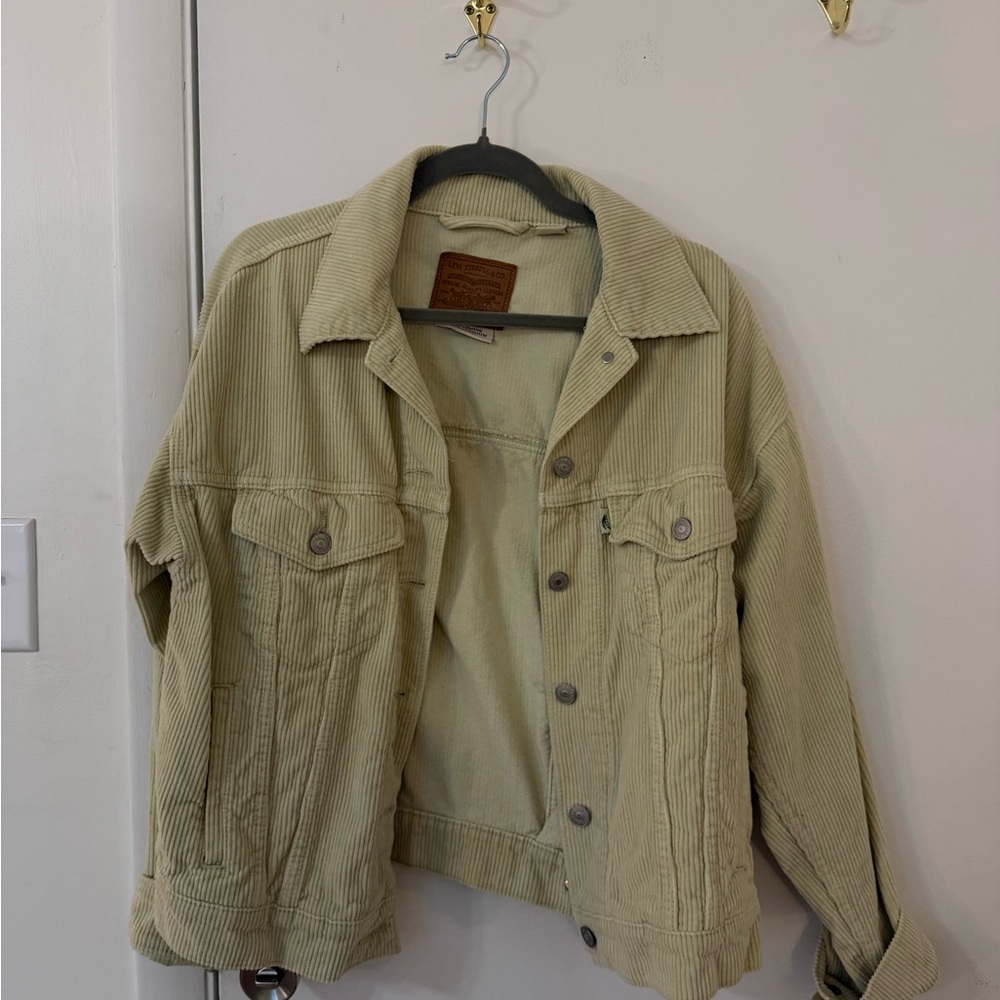 Levi’s Corduroy Button-Up Jacket